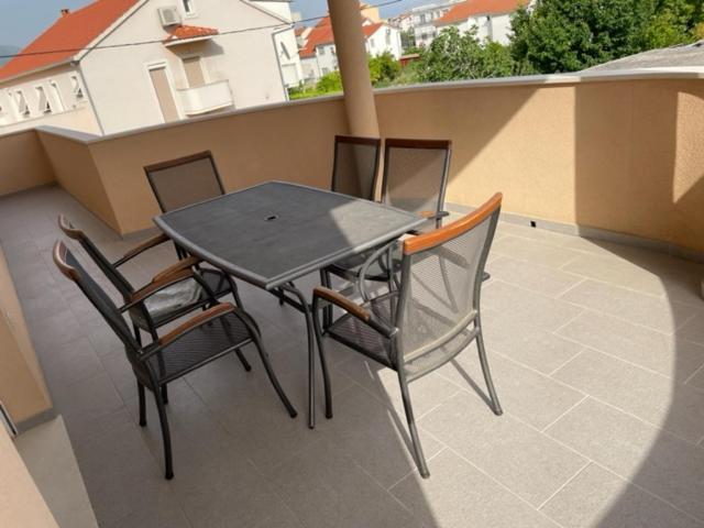 Apartman Visic 1692 Kastela Luaran gambar